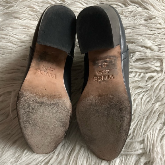 Vince Hallie Black Leather Block Heel Almond Toe Chelsea Ankle Boot EUC Size 8 - Picture 8 of 10